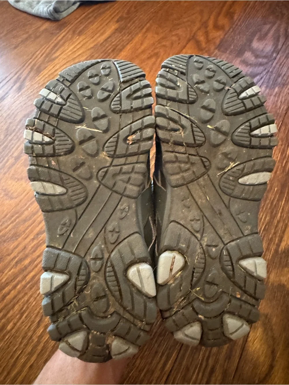 Merrell Kids Gray Trail Sneakers with Pink Accent size 1